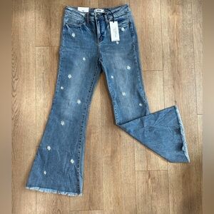 Mica Denim Daisy Embroidered Flare Jeans 30 31.5” Inseam NWT Raw Hem